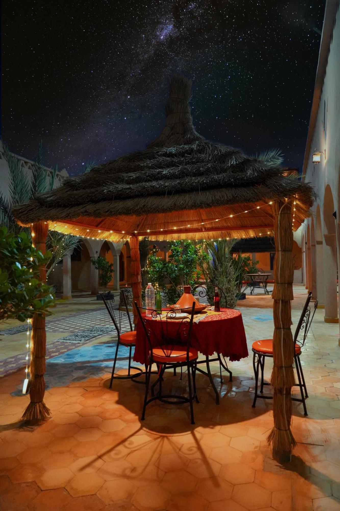Auberge Les Roches Merzouga Exterior foto