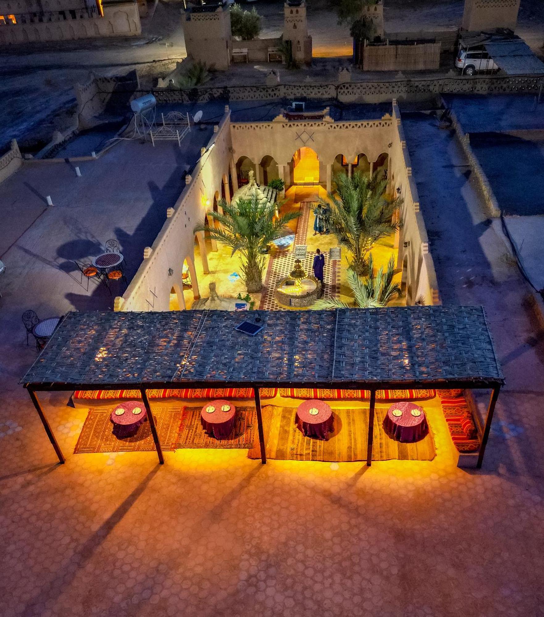 Auberge Les Roches Merzouga Exterior foto